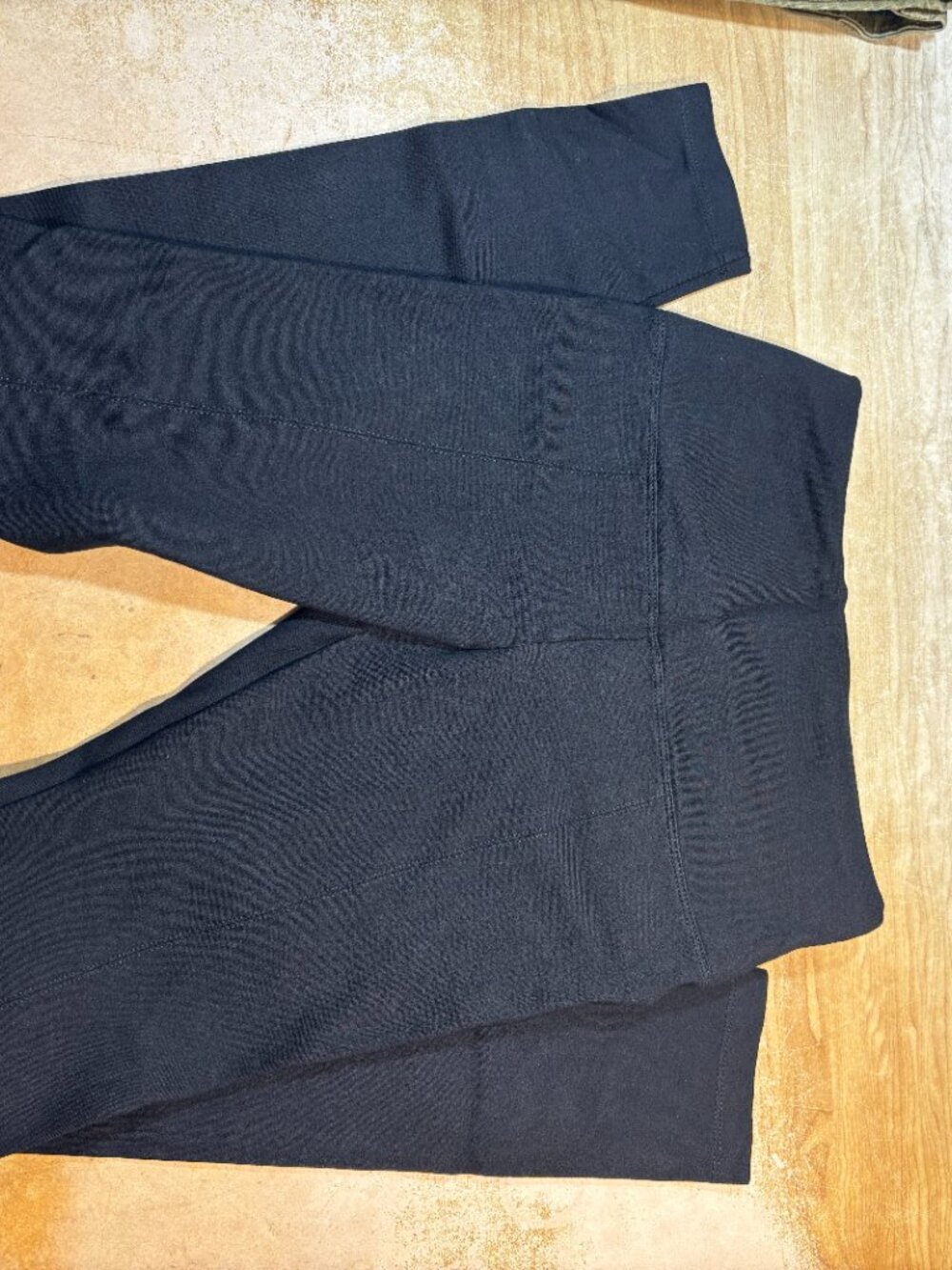 LYSSE Black Center Seam Leggings Pants Nylon Stretch